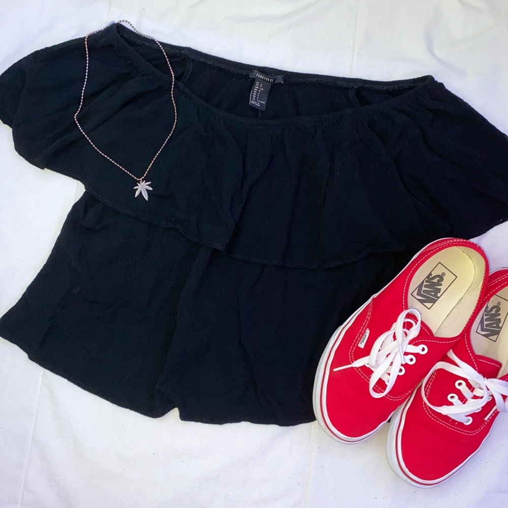 Black Forever 21 Off the shoulder Top